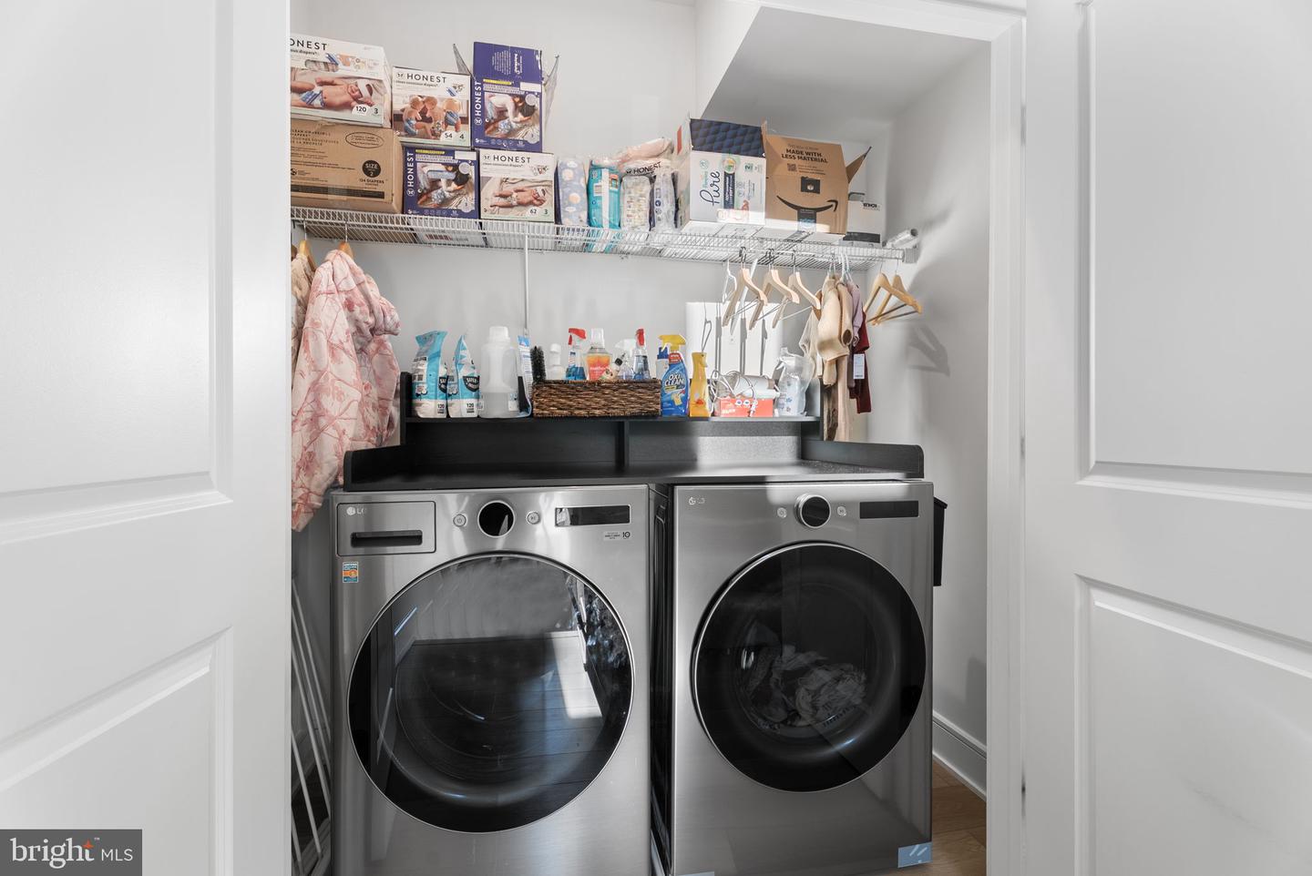 42662 DARALA DR, ASHBURN, Virginia 20147, 3 Bedrooms Bedrooms, ,2 BathroomsBathrooms,Residential,For sale,42662 DARALA DR,VALO2113650 MLS # VALO2113650