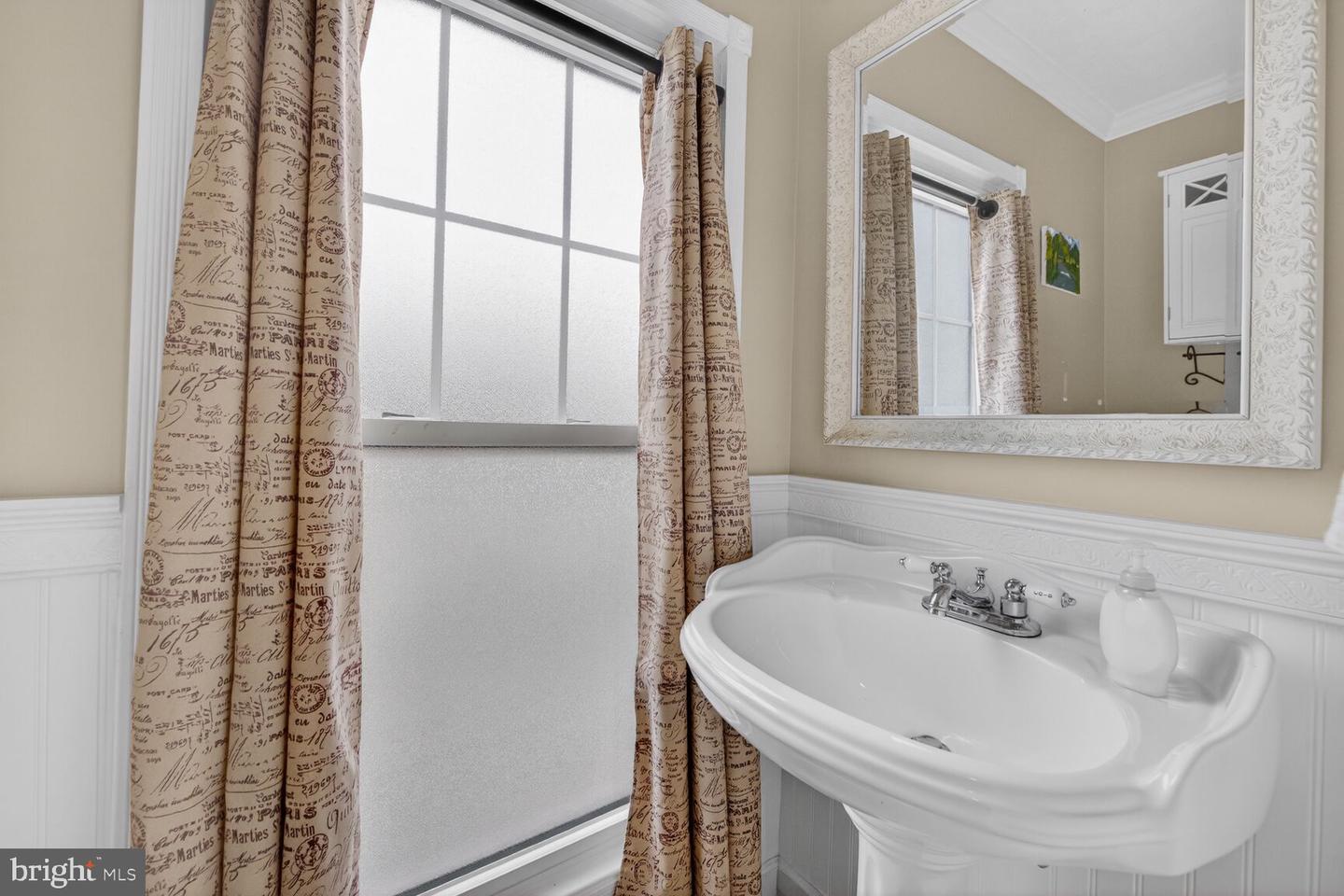 18152 MILL HOUSE SQ, LEESBURG, Virginia 20176, 3 Bedrooms Bedrooms, ,2 BathroomsBathrooms,Residential,For sale,18152 MILL HOUSE SQ,VALO2113670 MLS # VALO2113670 18152 MILL HOUSE SQ, LEESBURG, Virginia 20176, 3 Bedrooms Bedrooms, ,2 BathroomsBathrooms,Residential,For sale,18152 MILL HOUSE SQ,VALO2113670 MLS # VALO2113670