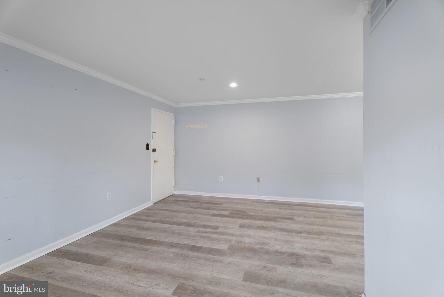 9453 FAIRFAX BLVD #104, FAIRFAX, Virginia 22031, 2 Bedrooms Bedrooms, ,1 BathroomBathrooms,Residential,For sale,9453 FAIRFAX BLVD #104,VAFC2007630 MLS # VAFC2007630 9453 FAIRFAX BLVD #104, FAIRFAX, Virginia 22031, 2 Bedrooms Bedrooms, ,1 BathroomBathrooms,Residential,For sale,9453 FAIRFAX BLVD #104,VAFC2007630 MLS # VAFC2007630