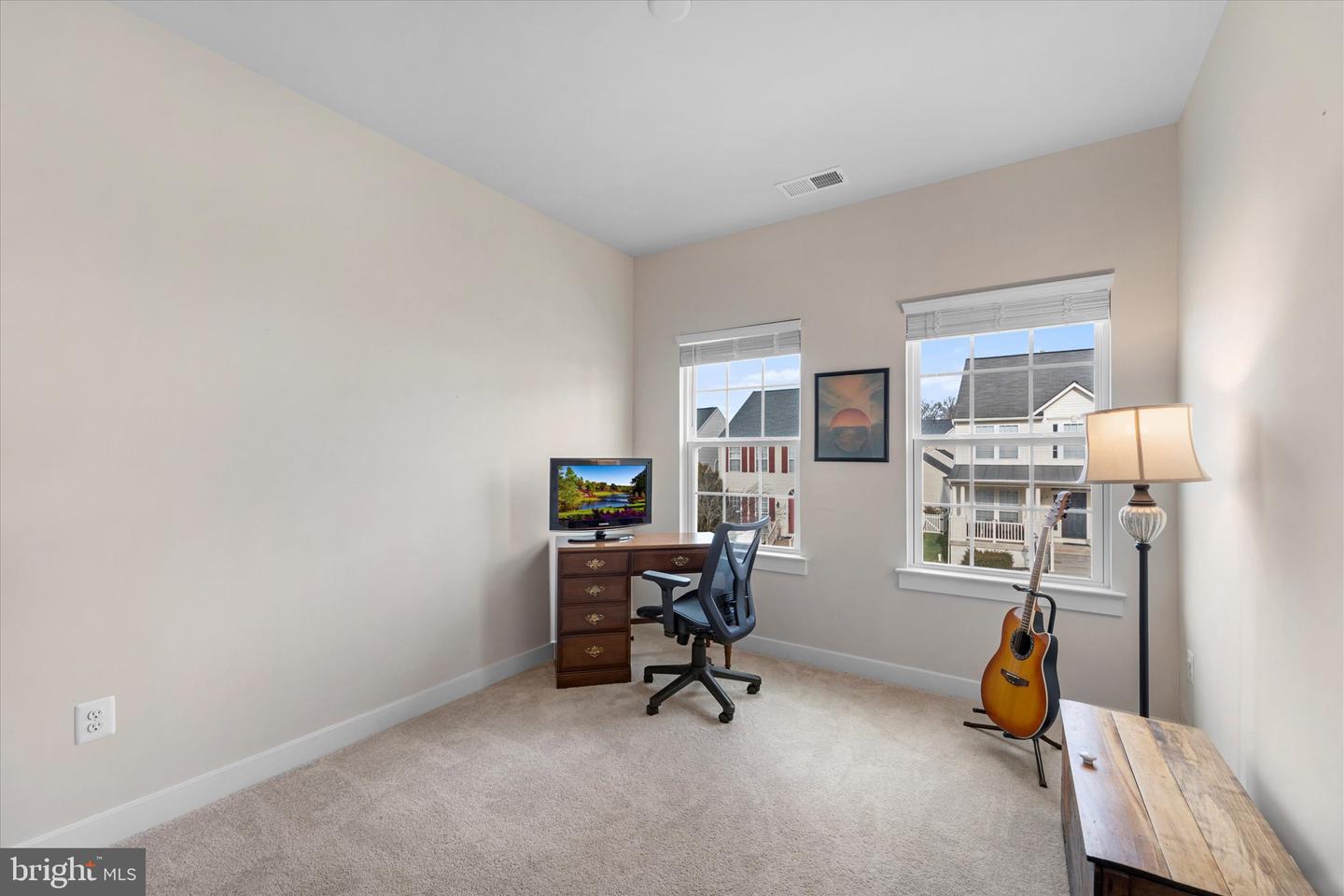 211 SHOE BUCKLE CT, STEPHENS CITY, Virginia 22655, 3 Bedrooms Bedrooms, ,3 BathroomsBathrooms,Residential,For sale,211 SHOE BUCKLE CT,VAFV2038804 MLS # VAFV2038804