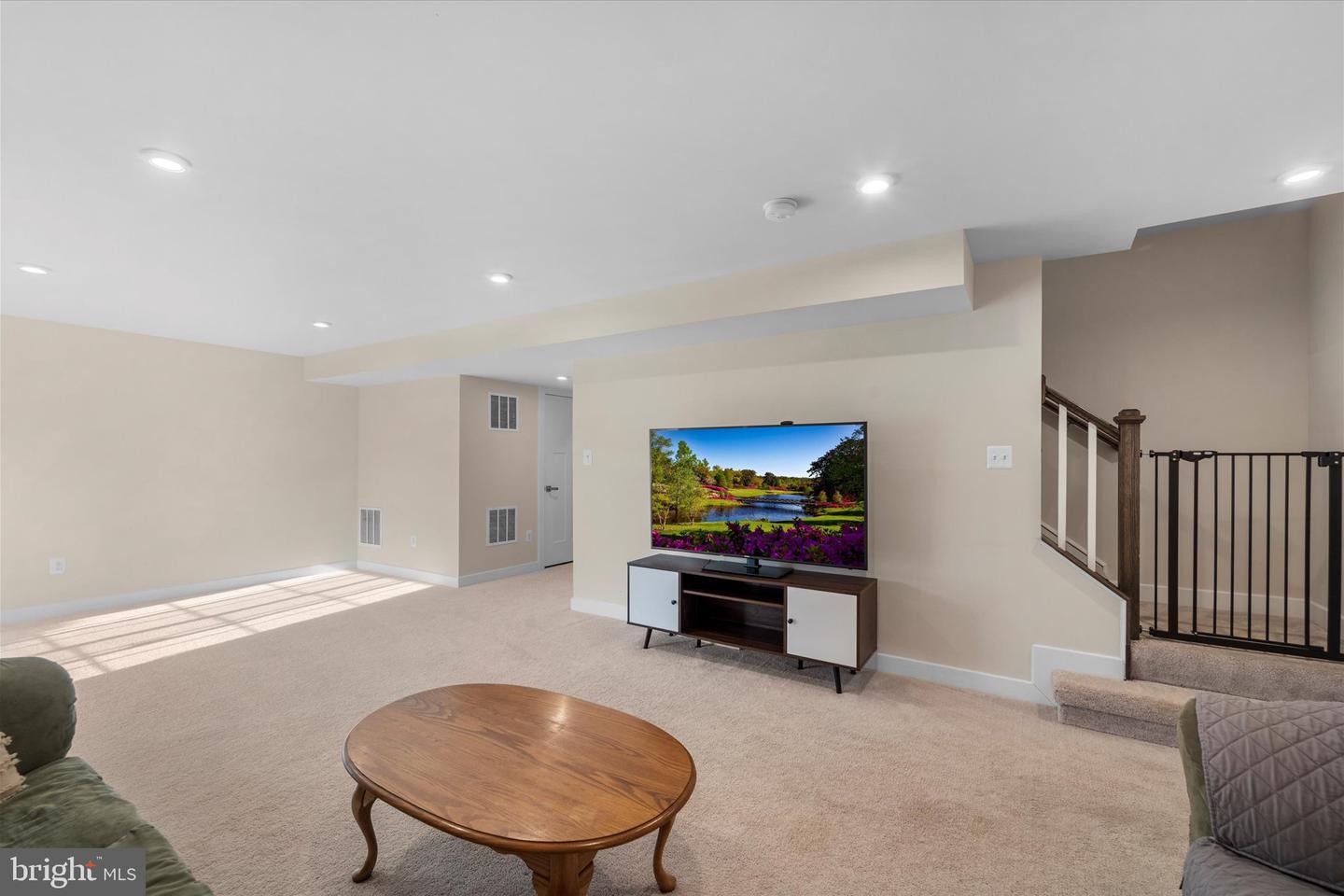 211 SHOE BUCKLE CT, STEPHENS CITY, Virginia 22655, 3 Bedrooms Bedrooms, ,3 BathroomsBathrooms,Residential,For sale,211 SHOE BUCKLE CT,VAFV2038804 MLS # VAFV2038804