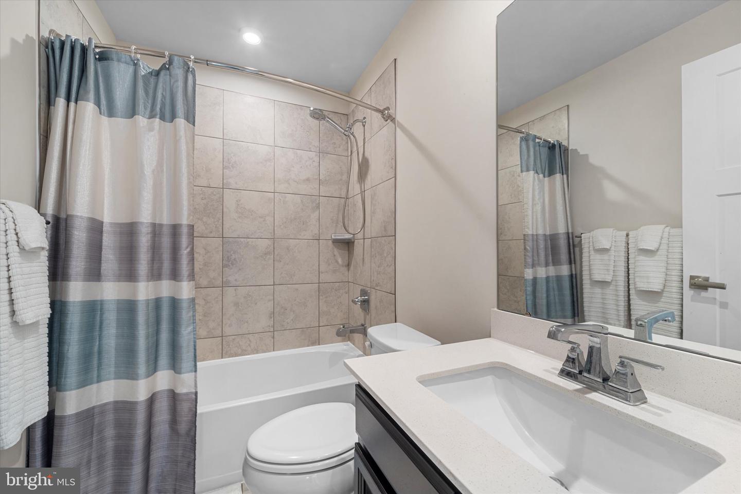 211 SHOE BUCKLE CT, STEPHENS CITY, Virginia 22655, 3 Bedrooms Bedrooms, ,3 BathroomsBathrooms,Residential,For sale,211 SHOE BUCKLE CT,VAFV2038804 MLS # VAFV2038804