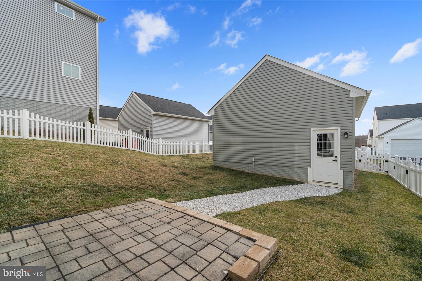 211 SHOE BUCKLE CT, STEPHENS CITY, Virginia 22655, 3 Bedrooms Bedrooms, ,3 BathroomsBathrooms,Residential,For sale,211 SHOE BUCKLE CT,VAFV2038804 MLS # VAFV2038804