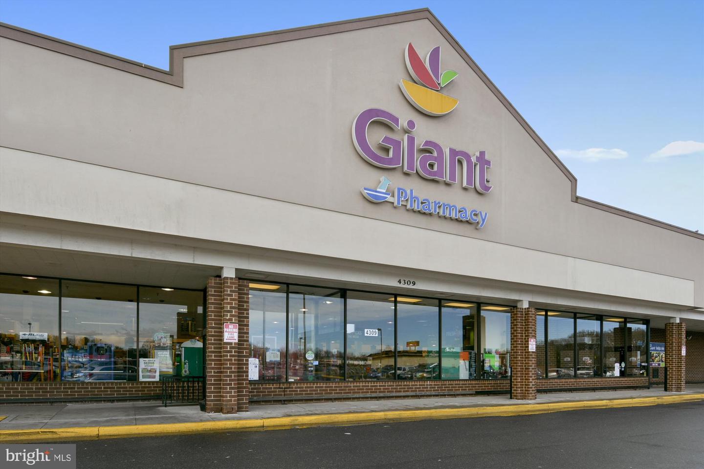 3608 FELMORE CT, WOODBRIDGE, Virginia 22193, 3 Bedrooms Bedrooms, ,1 BathroomBathrooms,Residential,For sale,3608 FELMORE CT,VAPW2110070 MLS # VAPW2110070 3608 FELMORE CT, WOODBRIDGE, Virginia 22193, 3 Bedrooms Bedrooms, ,1 BathroomBathrooms,Residential,For sale,3608 FELMORE CT,VAPW2110070 MLS # VAPW2110070