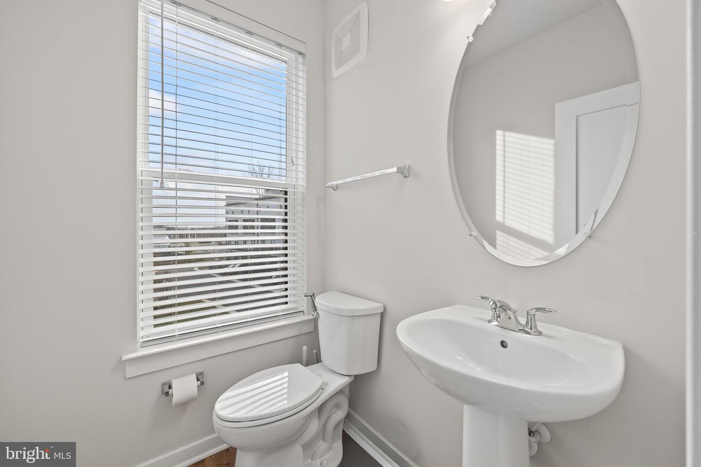 44483 WOLFHOUND SQ, ASHBURN, Virginia 20147, 3 Bedrooms Bedrooms, ,2 BathroomsBathrooms,Residential,For sale,44483 WOLFHOUND SQ,VALO2113688 MLS # VALO2113688