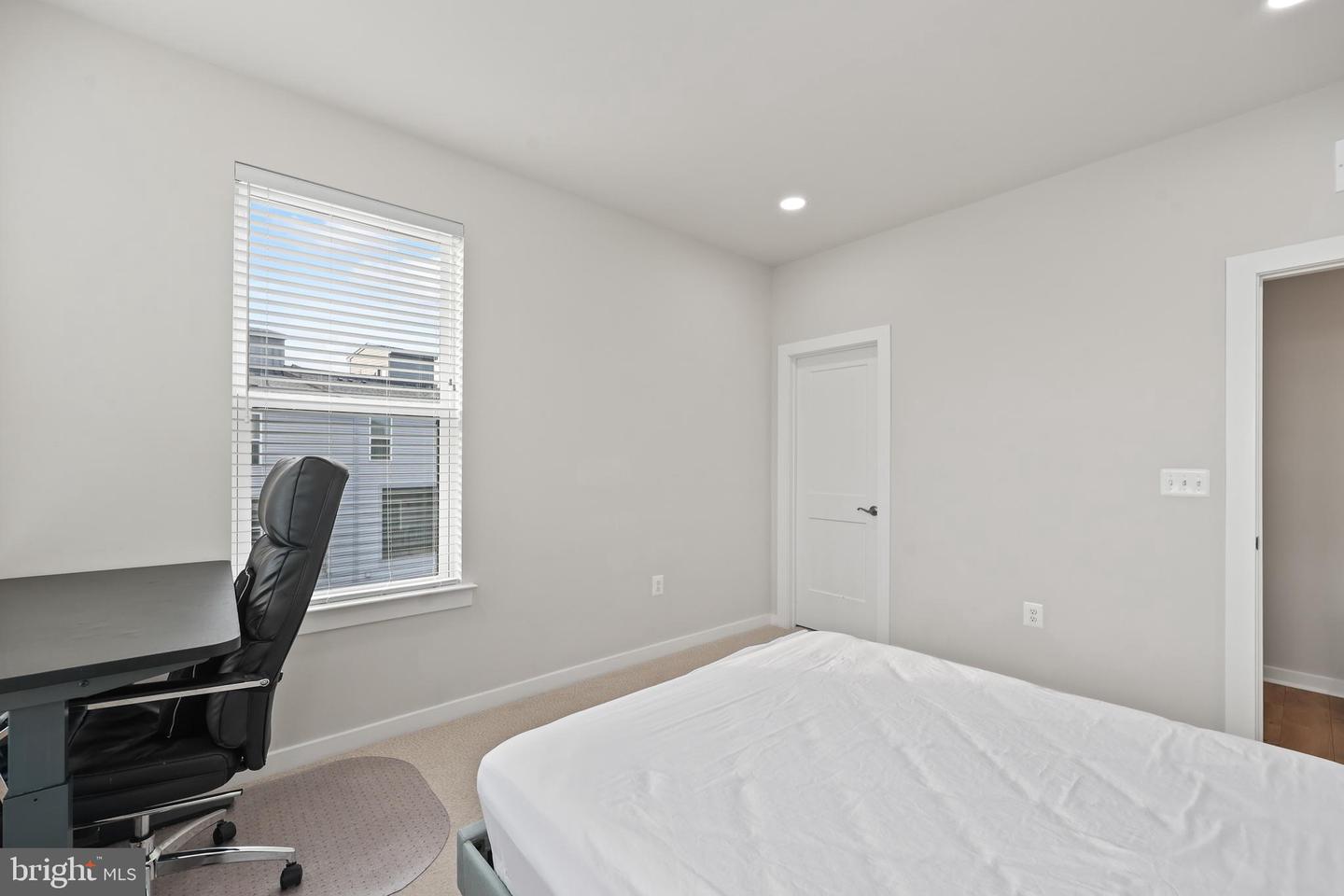 44483 WOLFHOUND SQ, ASHBURN, Virginia 20147, 3 Bedrooms Bedrooms, ,2 BathroomsBathrooms,Residential,For sale,44483 WOLFHOUND SQ,VALO2113688 MLS # VALO2113688