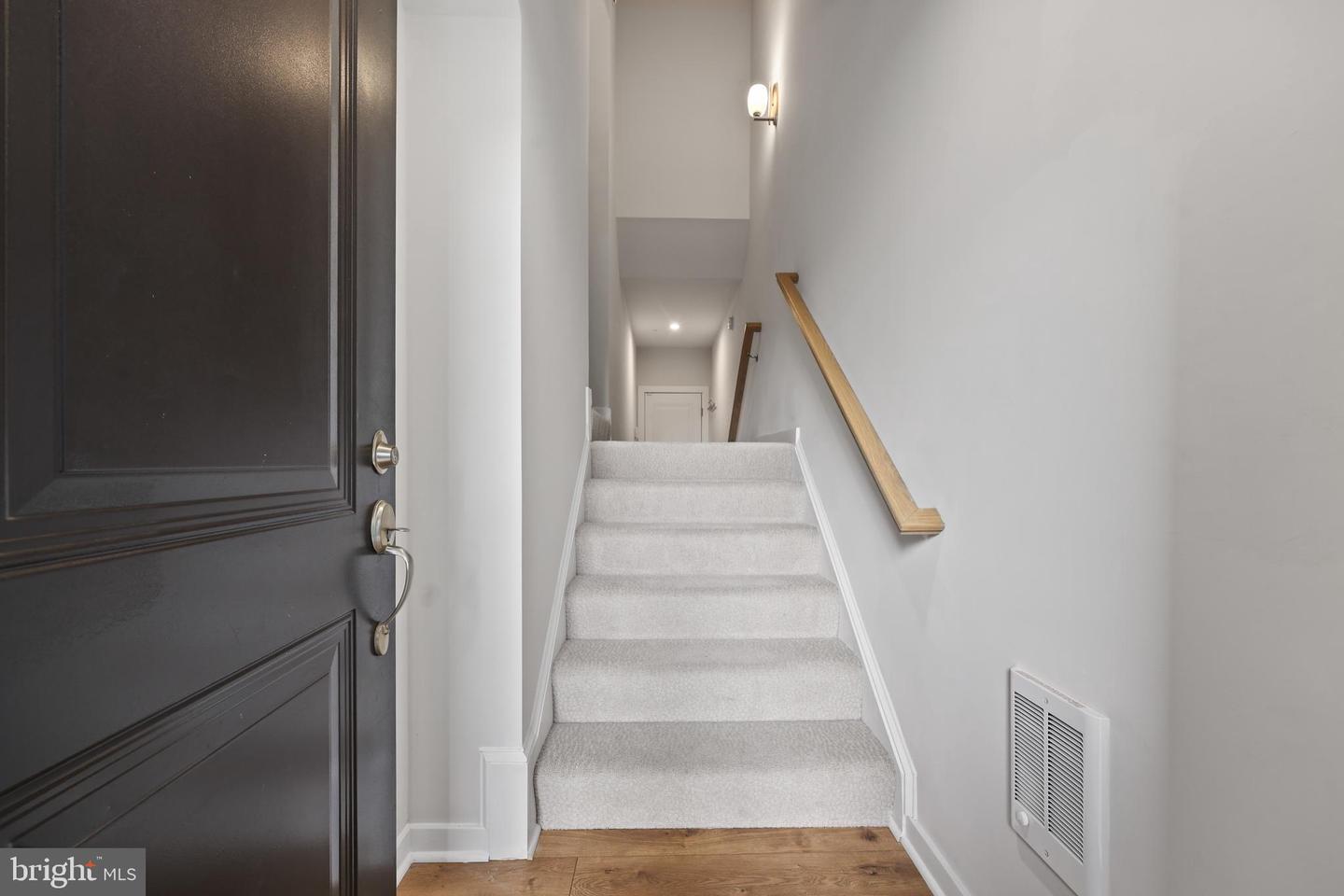 44483 WOLFHOUND SQ, ASHBURN, Virginia 20147, 3 Bedrooms Bedrooms, ,2 BathroomsBathrooms,Residential,For sale,44483 WOLFHOUND SQ,VALO2113688 MLS # VALO2113688