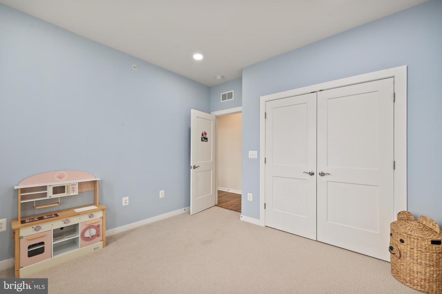 44483 WOLFHOUND SQ, ASHBURN, Virginia 20147, 3 Bedrooms Bedrooms, ,2 BathroomsBathrooms,Residential,For sale,44483 WOLFHOUND SQ,VALO2113688 MLS # VALO2113688