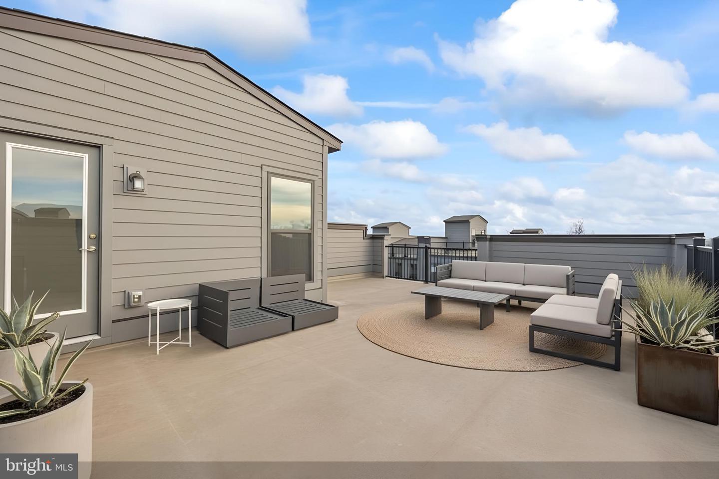 44483 WOLFHOUND SQ, ASHBURN, Virginia 20147, 3 Bedrooms Bedrooms, ,2 BathroomsBathrooms,Residential,For sale,44483 WOLFHOUND SQ,VALO2113688 MLS # VALO2113688