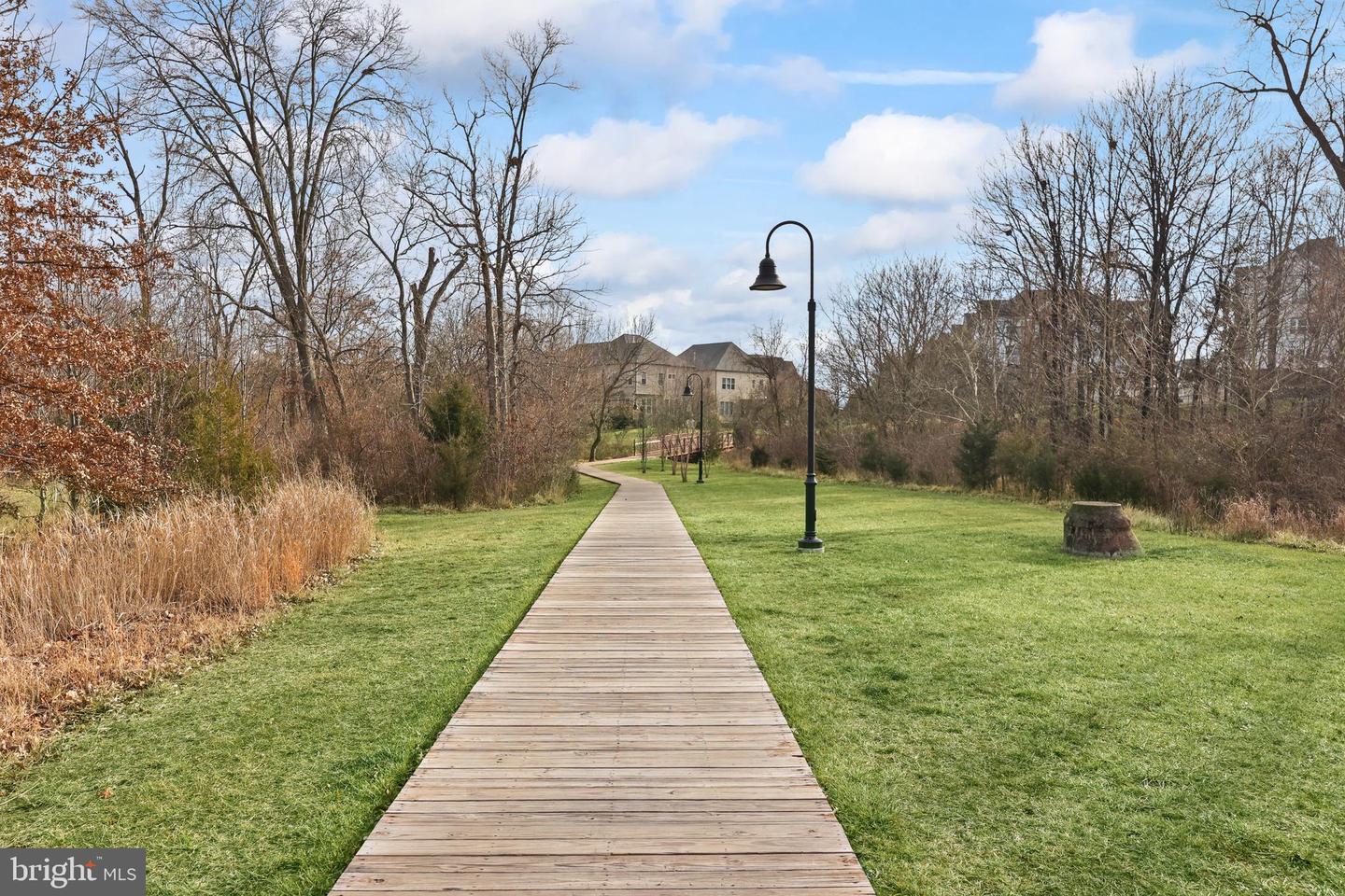 44483 WOLFHOUND SQ, ASHBURN, Virginia 20147, 3 Bedrooms Bedrooms, ,2 BathroomsBathrooms,Residential,For sale,44483 WOLFHOUND SQ,VALO2113688 MLS # VALO2113688