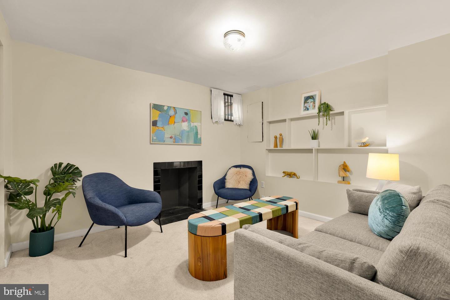 2446 S WALTER REED DR #B, ARLINGTON, Virginia 22206, 2 Bedrooms Bedrooms, 5 Rooms Rooms,2 BathroomsBathrooms,Residential,For sale,2446 S WALTER REED DR #B,VAAR2067590 MLS # VAAR2067590