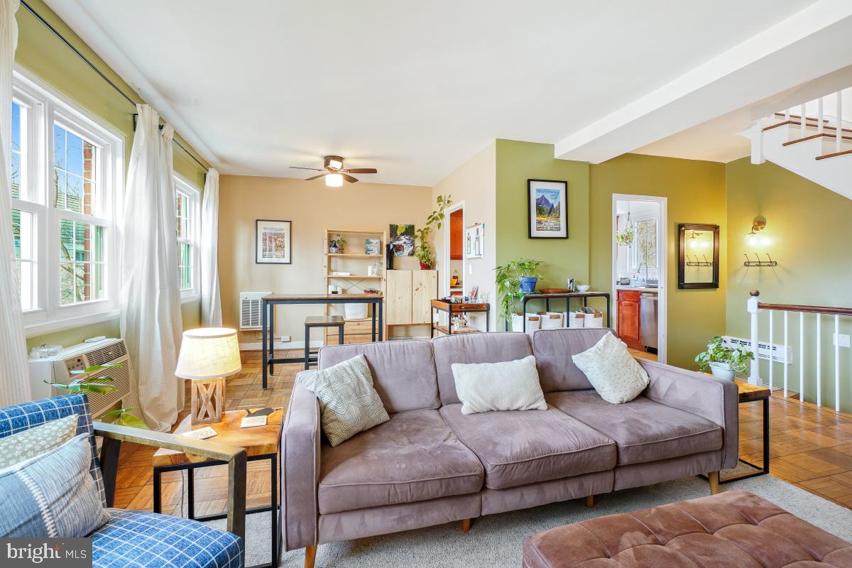 3219 VALLEY DR, ALEXANDRIA, Virginia 22302, 2 Bedrooms Bedrooms, ,1 BathroomBathrooms,Residential,For sale,3219 VALLEY DR,VAAX2053020 MLS # VAAX2053020 3219 VALLEY DR, ALEXANDRIA, Virginia 22302, 2 Bedrooms Bedrooms, ,1 BathroomBathrooms,Residential,For sale,3219 VALLEY DR,VAAX2053020 MLS # VAAX2053020