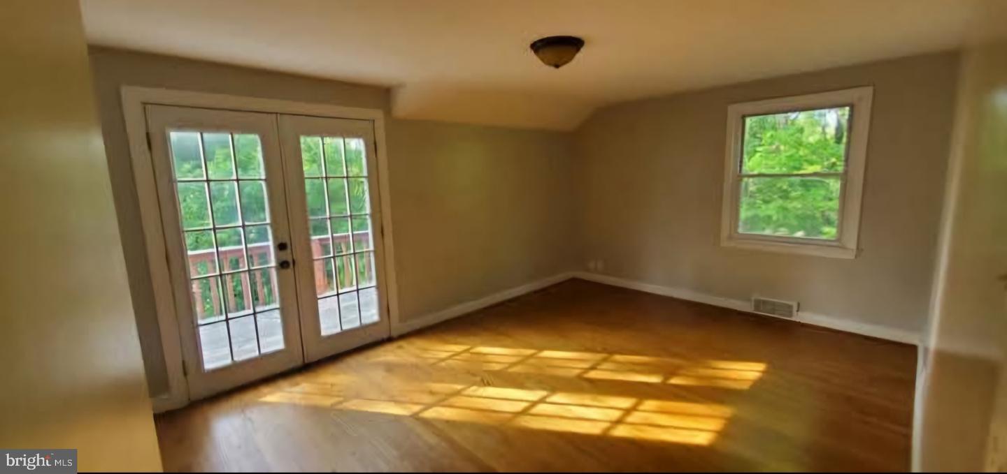 769 S WATER ST, WOODSTOCK, Virginia 22664, 4 Bedrooms Bedrooms, ,2 BathroomsBathrooms,Residential,For sale,769 S WATER ST,VASH2013334 MLS # VASH2013334