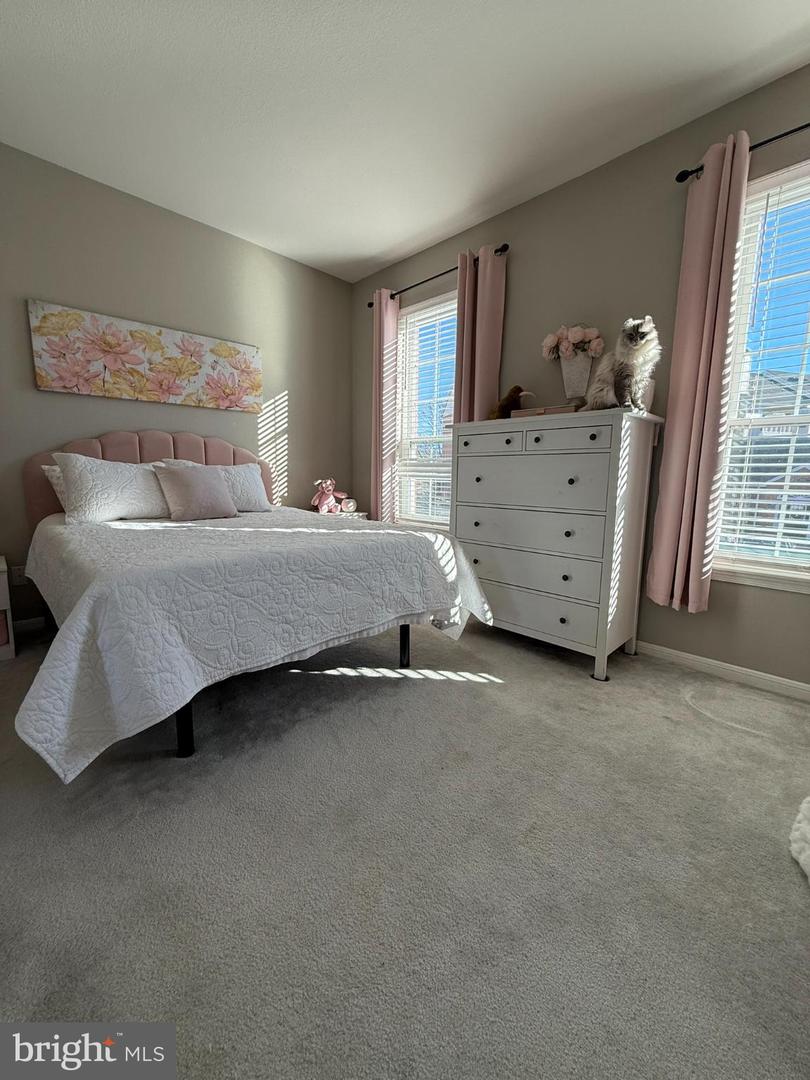 660 GATEWAY DR SE #111, LEESBURG, Virginia 20175, 3 Bedrooms Bedrooms, 5 Rooms Rooms,2 BathroomsBathrooms,Residential,For sale,660 GATEWAY DR SE #111,VALO2113718 MLS # VALO2113718