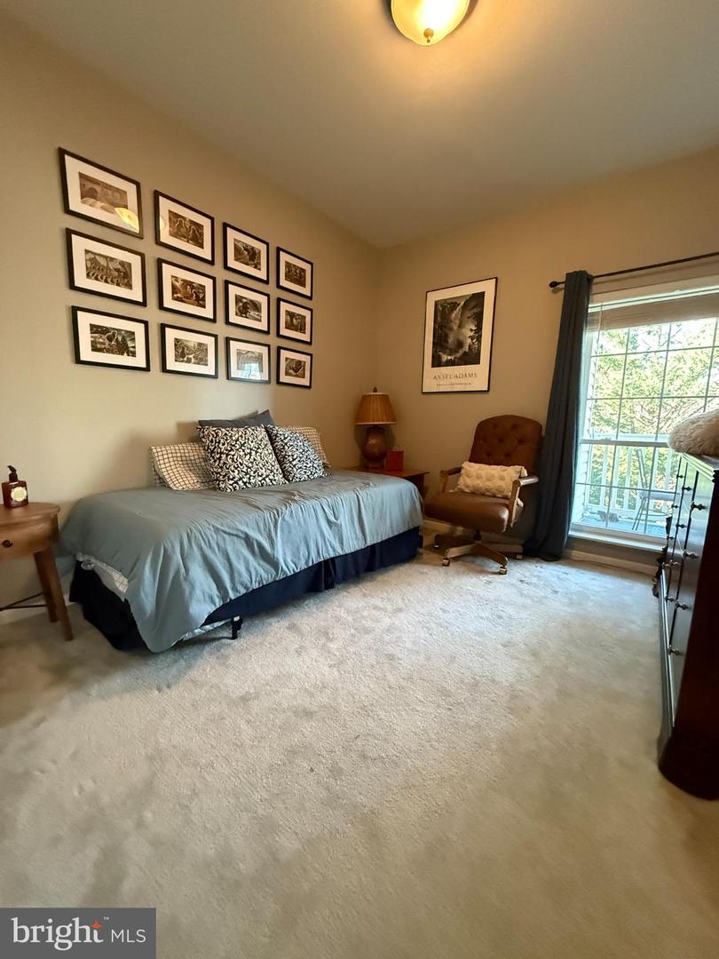 660 GATEWAY DR SE #111, LEESBURG, Virginia 20175, 3 Bedrooms Bedrooms, 5 Rooms Rooms,2 BathroomsBathrooms,Residential,For sale,660 GATEWAY DR SE #111,VALO2113718 MLS # VALO2113718