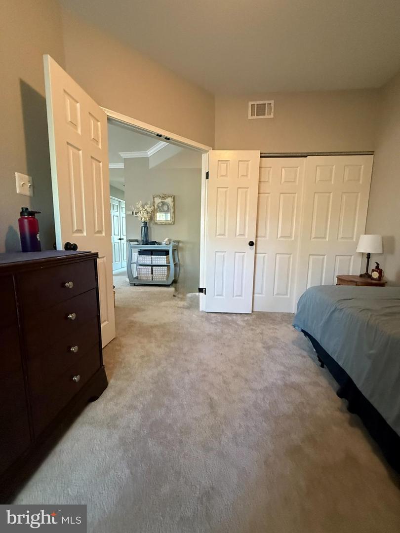 660 GATEWAY DR SE #111, LEESBURG, Virginia 20175, 3 Bedrooms Bedrooms, 5 Rooms Rooms,2 BathroomsBathrooms,Residential,For sale,660 GATEWAY DR SE #111,VALO2113718 MLS # VALO2113718