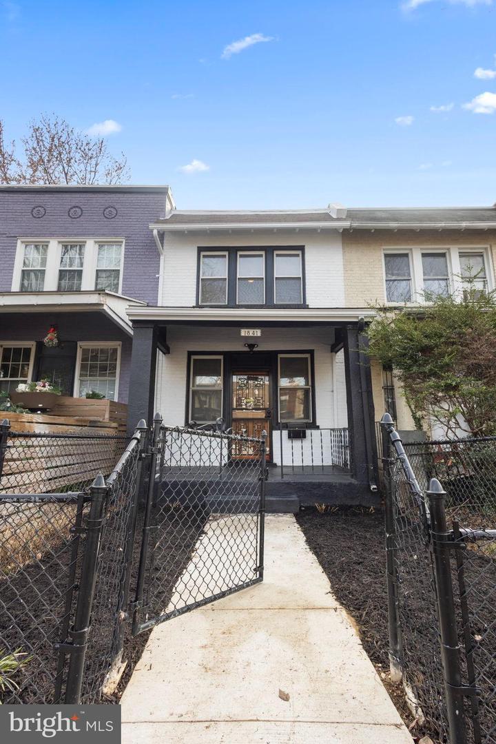 1841 L ST NE, WASHINGTON, District Of Columbia 20002, 2 Bedrooms Bedrooms, 7 Rooms Rooms,1 BathroomBathrooms,Residential,For sale,1841 L ST NE,DCDC2240732 MLS # DCDC2240732