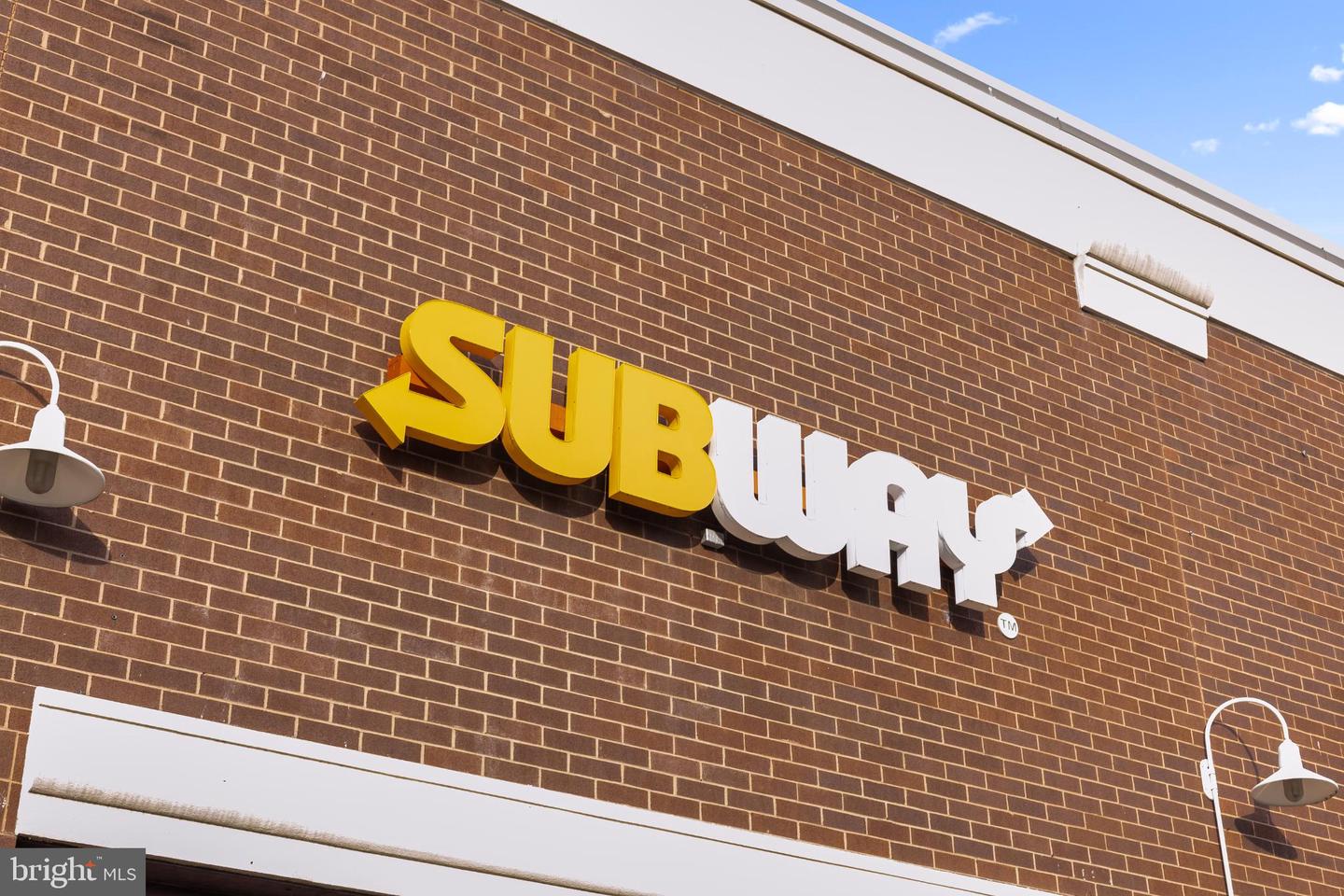 1841 L ST NE, WASHINGTON, District Of Columbia 20002, 2 Bedrooms Bedrooms, 7 Rooms Rooms,1 BathroomBathrooms,Residential,For sale,1841 L ST NE,DCDC2240732 MLS # DCDC2240732