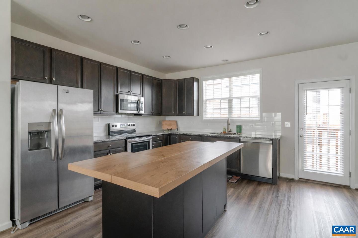 104 MAPLESHIRE CT, WAYNESBORO, Virginia 22980, 4 Bedrooms Bedrooms, ,3 BathroomsBathrooms,Residential,For sale,104 MAPLESHIRE CT,672369 MLS # 672369 104 MAPLESHIRE CT, WAYNESBORO, Virginia 22980, 4 Bedrooms Bedrooms, ,3 BathroomsBathrooms,Residential,For sale,104 MAPLESHIRE CT,672369 MLS # 672369