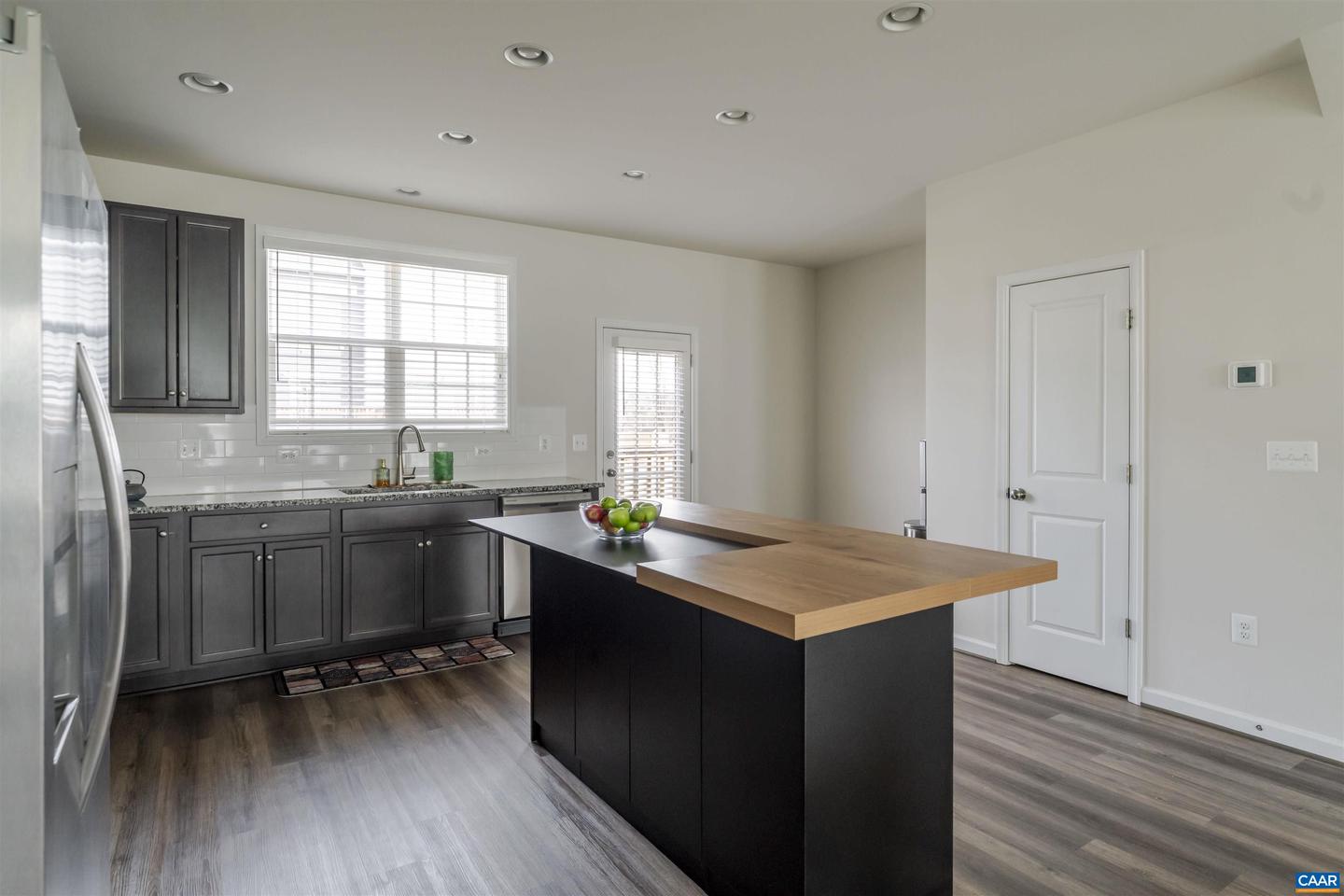 104 MAPLESHIRE CT, WAYNESBORO, Virginia 22980, 4 Bedrooms Bedrooms, ,3 BathroomsBathrooms,Residential,For sale,104 MAPLESHIRE CT,672369 MLS # 672369 104 MAPLESHIRE CT, WAYNESBORO, Virginia 22980, 4 Bedrooms Bedrooms, ,3 BathroomsBathrooms,Residential,For sale,104 MAPLESHIRE CT,672369 MLS # 672369