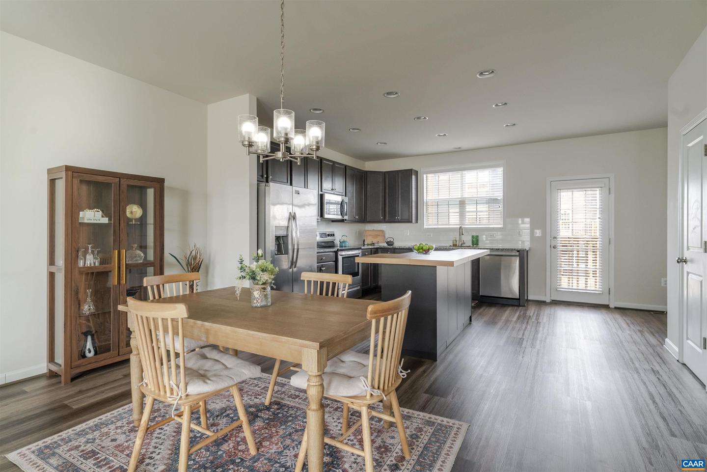 104 MAPLESHIRE CT, WAYNESBORO, Virginia 22980, 4 Bedrooms Bedrooms, ,3 BathroomsBathrooms,Residential,For sale,104 MAPLESHIRE CT,672369 MLS # 672369 104 MAPLESHIRE CT, WAYNESBORO, Virginia 22980, 4 Bedrooms Bedrooms, ,3 BathroomsBathrooms,Residential,For sale,104 MAPLESHIRE CT,672369 MLS # 672369