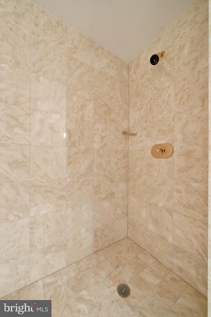 1155 23RD ST NW #6H, WASHINGTON, District Of Columbia 20037, 1 Bedroom Bedrooms, ,2 BathroomsBathrooms,Residential,For sale,1155 23RD ST NW #6H,DCDC2240826 MLS # DCDC2240826