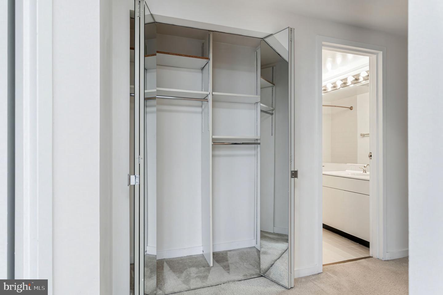 1530 KEY BLVD #514, ARLINGTON, Virginia 22209, 1 Bedroom Bedrooms, ,1 BathroomBathrooms,Residential,For sale,1530 KEY BLVD #514,VAAR2067610 MLS # VAAR2067610