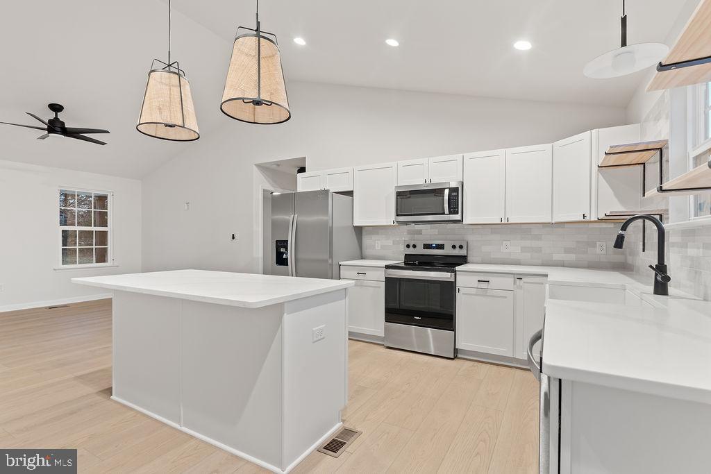 15351 RIDGE RD, GORDONSVILLE, Virginia 22942, 5 Bedrooms Bedrooms, ,3 BathroomsBathrooms,Residential,For sale,15351 RIDGE RD,VAOR2013096 MLS # VAOR2013096