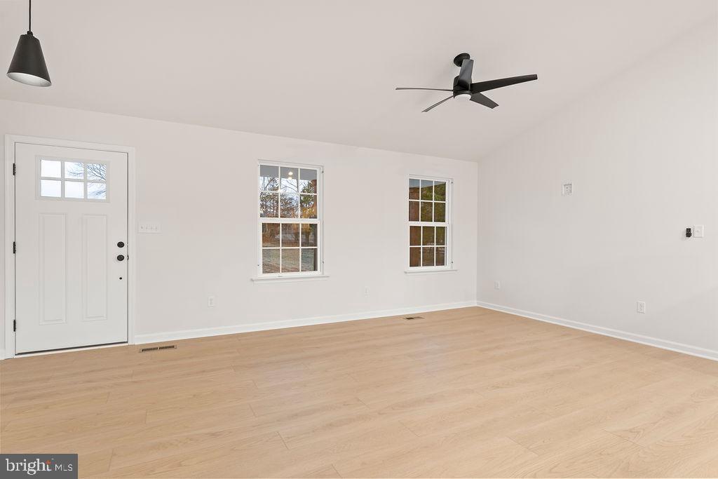 15351 RIDGE RD, GORDONSVILLE, Virginia 22942, 5 Bedrooms Bedrooms, ,3 BathroomsBathrooms,Residential,For sale,15351 RIDGE RD,VAOR2013096 MLS # VAOR2013096