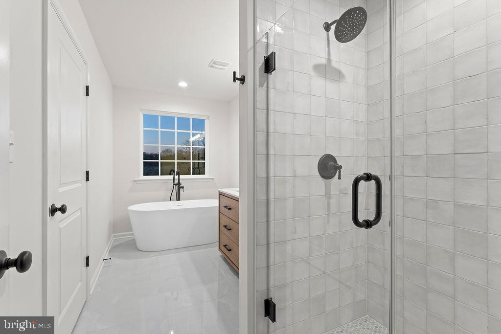 15351 RIDGE RD, GORDONSVILLE, Virginia 22942, 5 Bedrooms Bedrooms, ,3 BathroomsBathrooms,Residential,For sale,15351 RIDGE RD,VAOR2013096 MLS # VAOR2013096