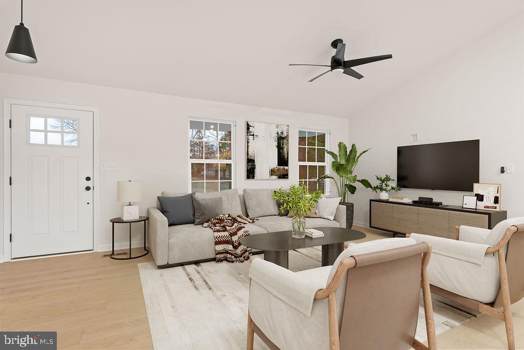 15351 RIDGE RD, GORDONSVILLE, Virginia 22942, 5 Bedrooms Bedrooms, ,3 BathroomsBathrooms,Residential,For sale,15351 RIDGE RD,VAOR2013096 MLS # VAOR2013096