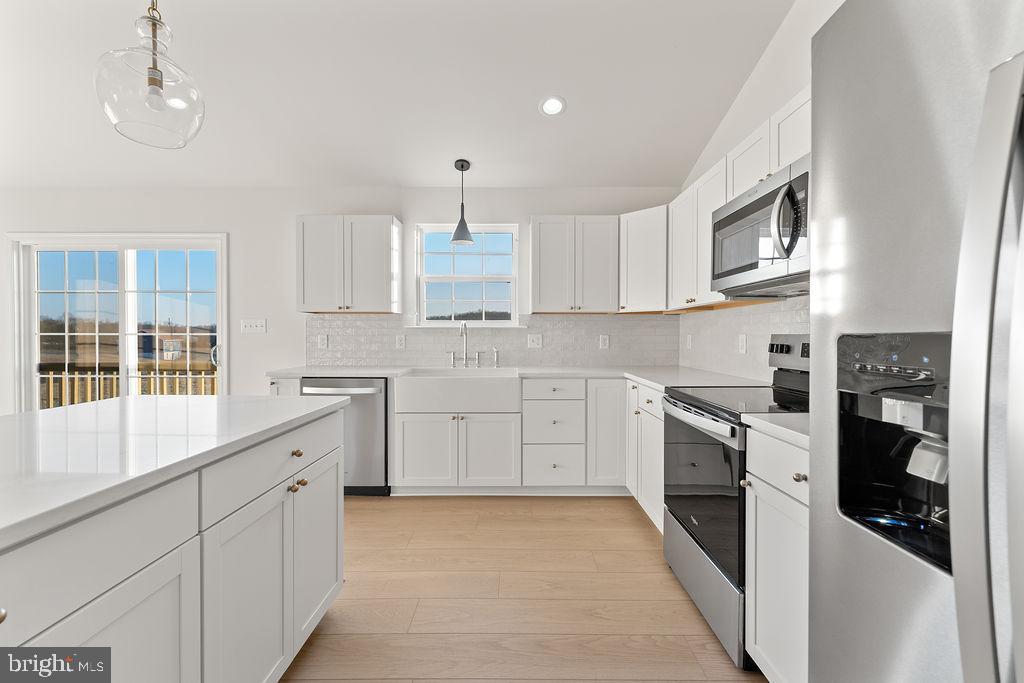 15326 COX MILL RD, GORDONSVILLE, Virginia 22942, 5 Bedrooms Bedrooms, ,3 BathroomsBathrooms,Residential,For sale,15326 COX MILL RD,VAOR2013098 MLS # VAOR2013098