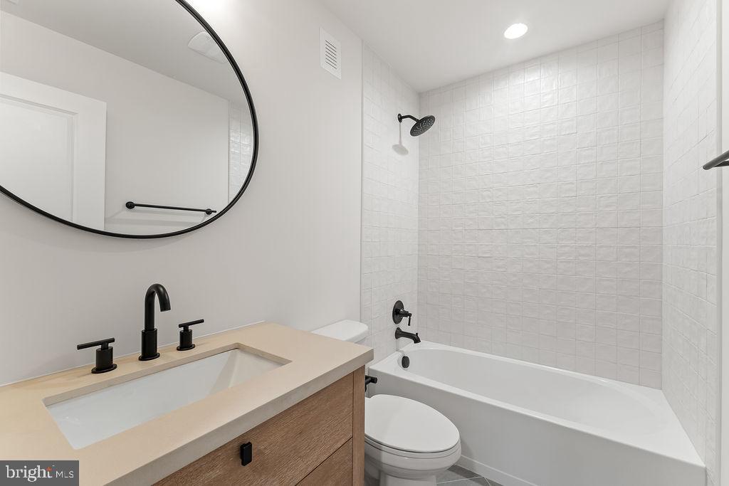 15326 COX MILL RD, GORDONSVILLE, Virginia 22942, 5 Bedrooms Bedrooms, ,3 BathroomsBathrooms,Residential,For sale,15326 COX MILL RD,VAOR2013098 MLS # VAOR2013098