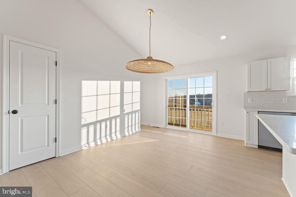 15326 COX MILL RD, GORDONSVILLE, Virginia 22942, 5 Bedrooms Bedrooms, ,3 BathroomsBathrooms,Residential,For sale,15326 COX MILL RD,VAOR2013098 MLS # VAOR2013098