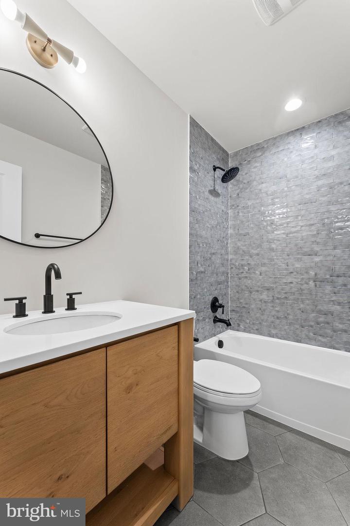 15326 COX MILL RD, GORDONSVILLE, Virginia 22942, 5 Bedrooms Bedrooms, ,3 BathroomsBathrooms,Residential,For sale,15326 COX MILL RD,VAOR2013098 MLS # VAOR2013098