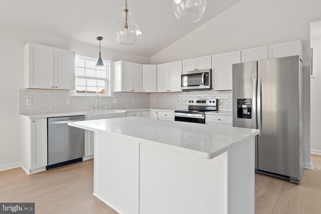 15326 COX MILL RD, GORDONSVILLE, Virginia 22942, 5 Bedrooms Bedrooms, ,3 BathroomsBathrooms,Residential,For sale,15326 COX MILL RD,VAOR2013098 MLS # VAOR2013098