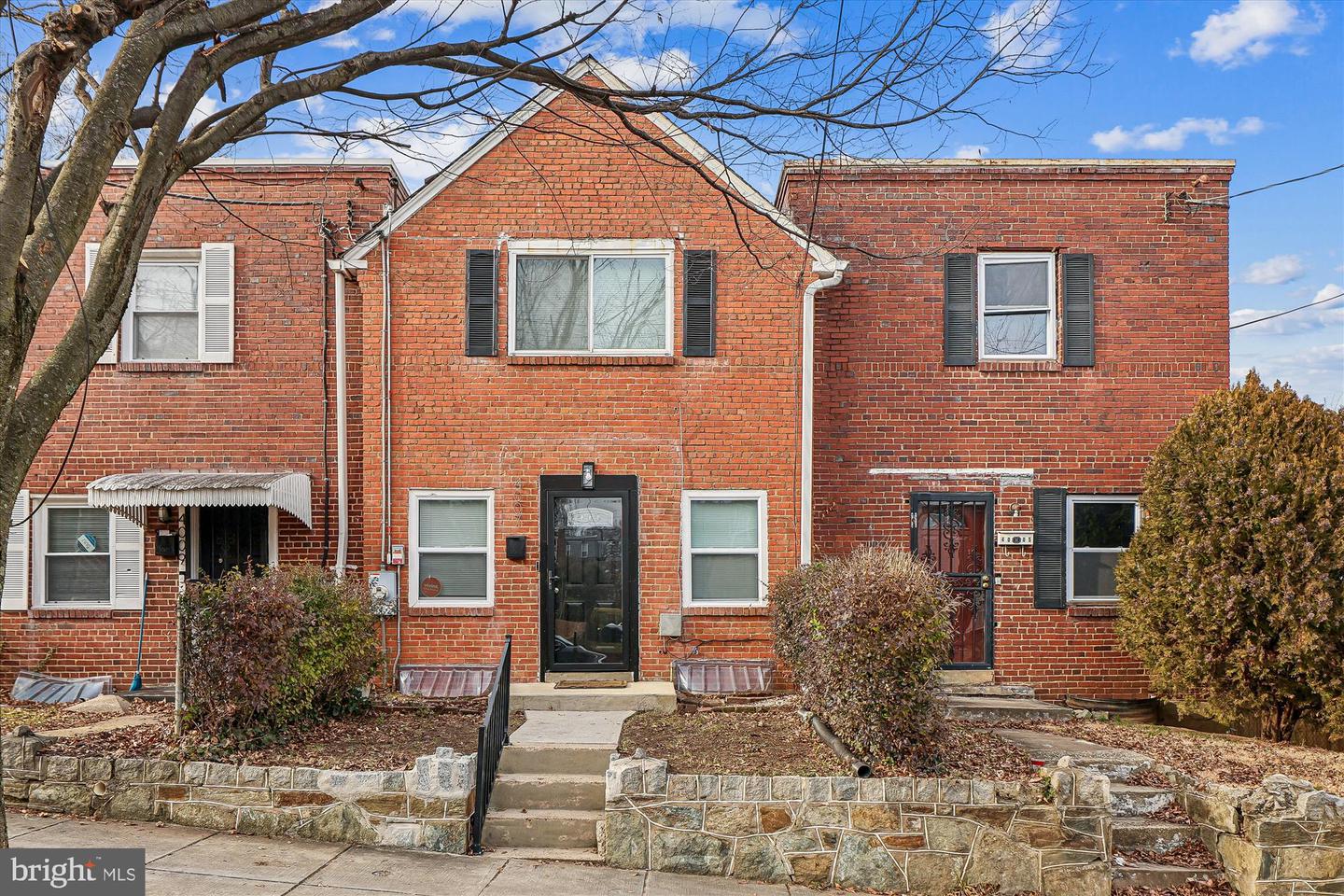 4007 1ST ST SW, WASHINGTON, District Of Columbia 20032, 2 Bedrooms Bedrooms, ,2 BathroomsBathrooms,Residential,For sale,4007 1ST ST SW,DCDC2240832 MLS # DCDC2240832