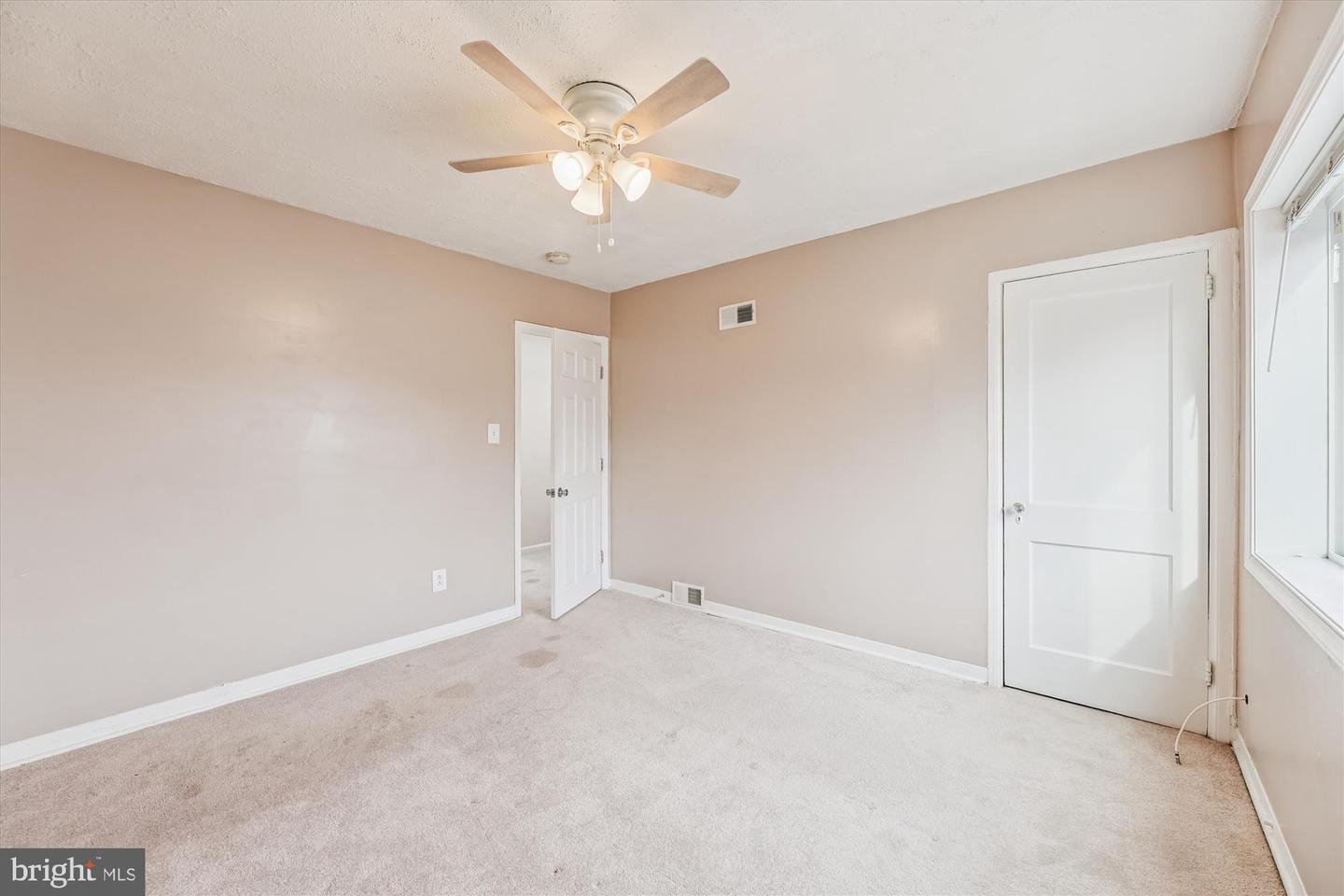 4007 1ST ST SW, WASHINGTON, District Of Columbia 20032, 2 Bedrooms Bedrooms, ,2 BathroomsBathrooms,Residential,For sale,4007 1ST ST SW,DCDC2240832 MLS # DCDC2240832