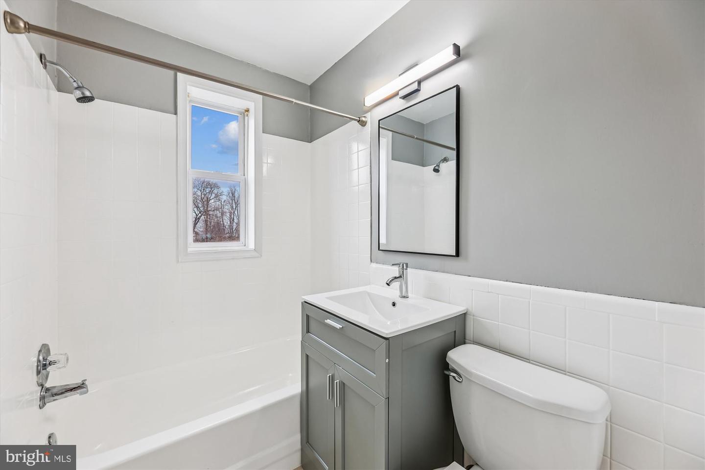 4007 1ST ST SW, WASHINGTON, District Of Columbia 20032, 2 Bedrooms Bedrooms, ,2 BathroomsBathrooms,Residential,For sale,4007 1ST ST SW,DCDC2240832 MLS # DCDC2240832