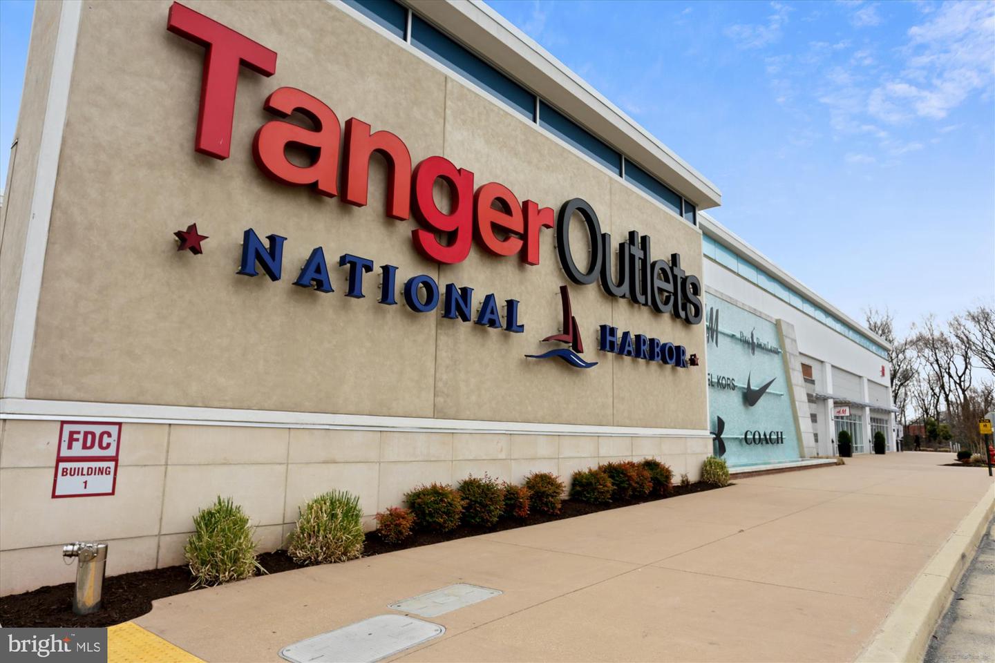 4007 1ST ST SW, WASHINGTON, District Of Columbia 20032, 2 Bedrooms Bedrooms, ,2 BathroomsBathrooms,Residential,For sale,4007 1ST ST SW,DCDC2240832 MLS # DCDC2240832