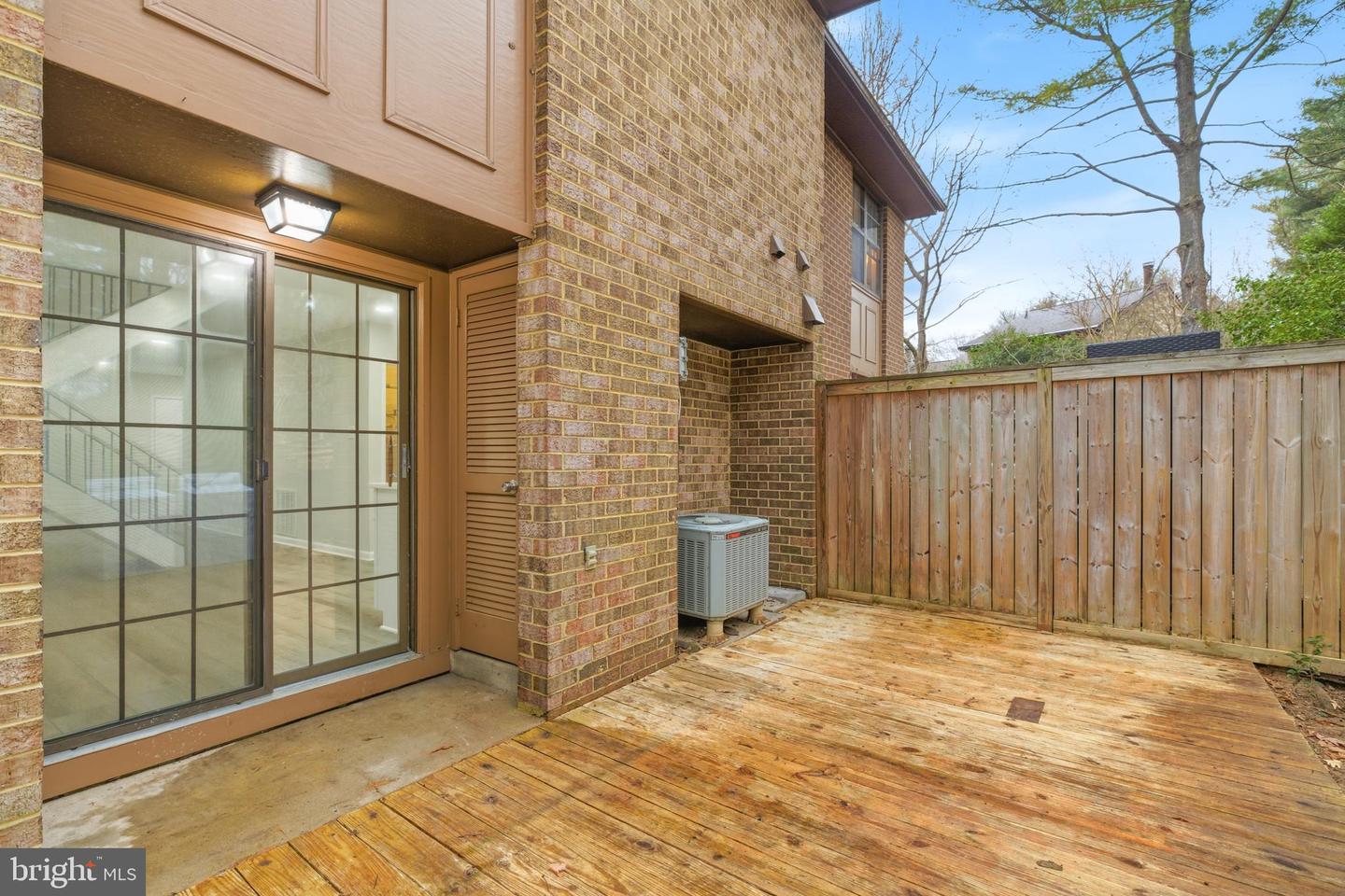 2006 HEADLANDS CIR, RESTON, Virginia 20191, 3 Bedrooms Bedrooms, ,2 BathroomsBathrooms,Residential,For sale,2006 HEADLANDS CIR,VAFX2285182 MLS # VAFX2285182 2006 HEADLANDS CIR, RESTON, Virginia 20191, 3 Bedrooms Bedrooms, ,2 BathroomsBathrooms,Residential,For sale,2006 HEADLANDS CIR,VAFX2285182 MLS # VAFX2285182