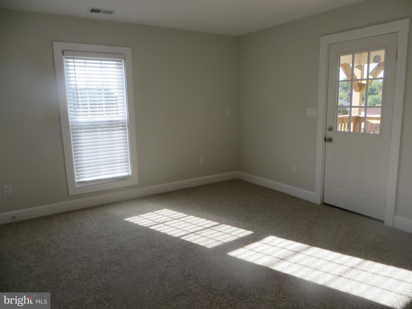 3010 STEVEN MARTIN DR, FAIRFAX, Virginia 22031, 5 Bedrooms Bedrooms, 14 Rooms Rooms,3 BathroomsBathrooms,Residential,For sale,3010 STEVEN MARTIN DR,VAFX2285196 MLS # VAFX2285196