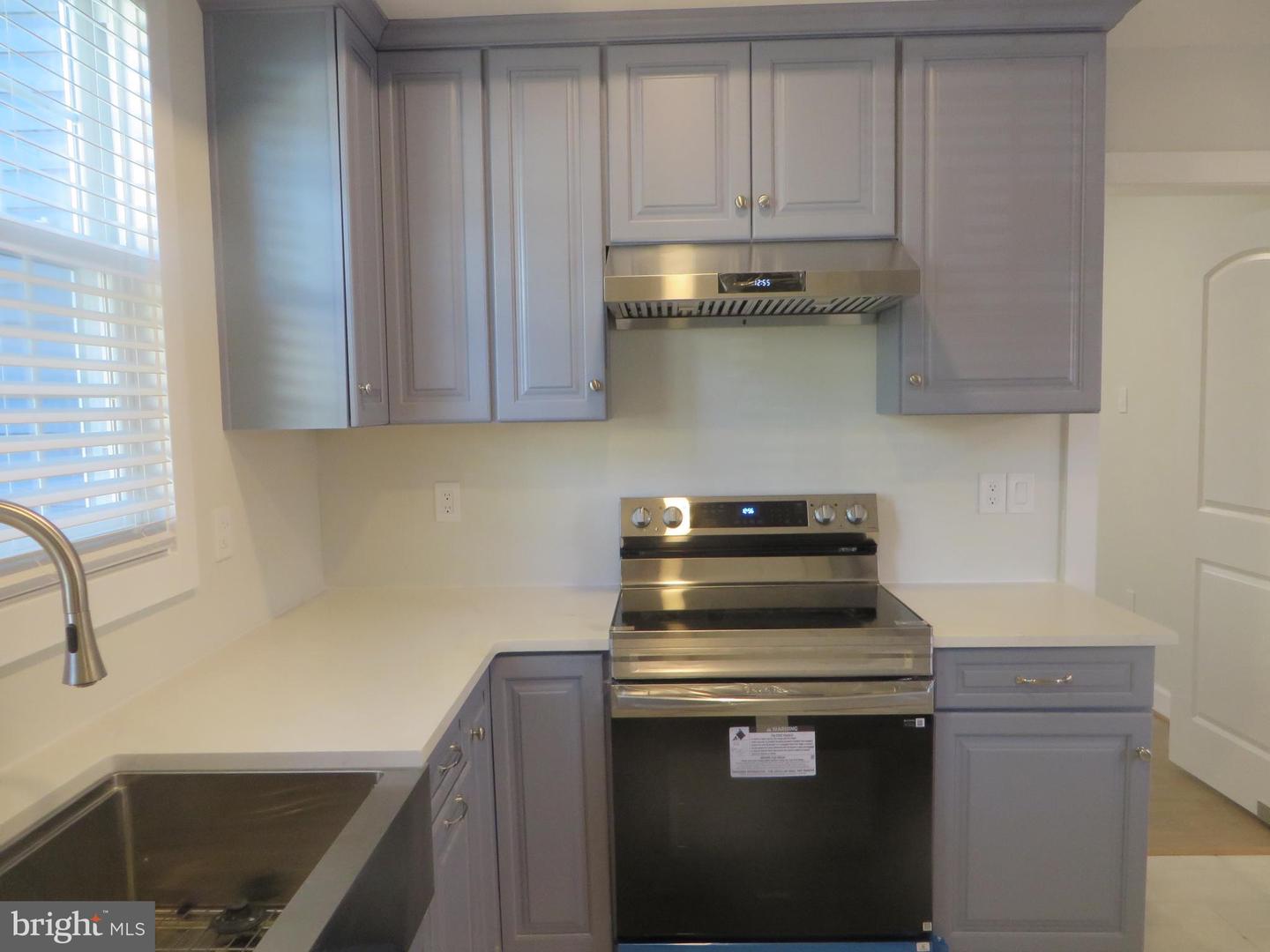 3010 STEVEN MARTIN DR, FAIRFAX, Virginia 22031, 5 Bedrooms Bedrooms, 14 Rooms Rooms,3 BathroomsBathrooms,Residential,For sale,3010 STEVEN MARTIN DR,VAFX2285196 MLS # VAFX2285196