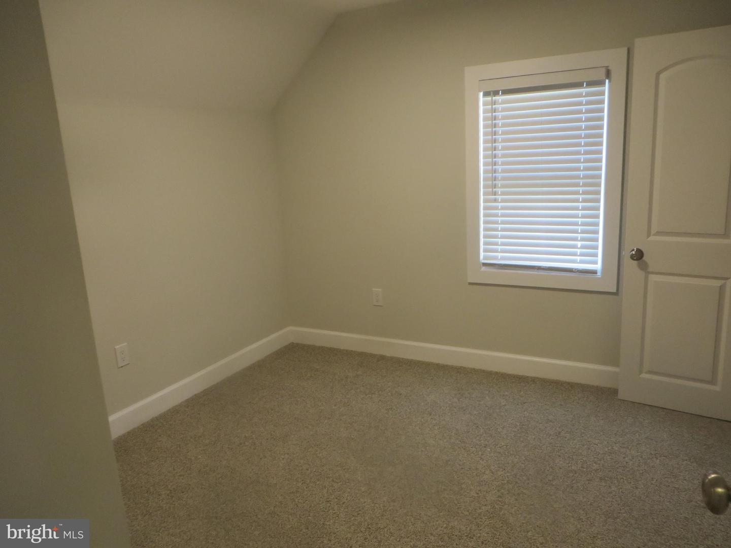 3010 STEVEN MARTIN DR, FAIRFAX, Virginia 22031, 5 Bedrooms Bedrooms, 14 Rooms Rooms,3 BathroomsBathrooms,Residential,For sale,3010 STEVEN MARTIN DR,VAFX2285196 MLS # VAFX2285196