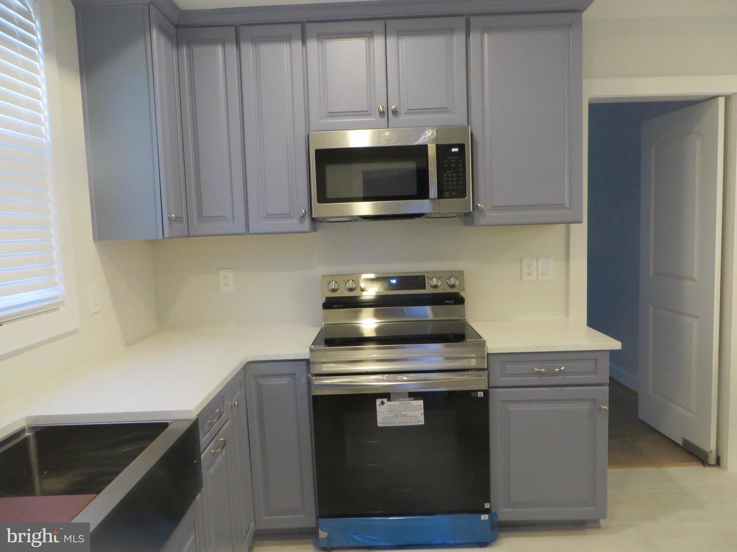 3010 STEVEN MARTIN DR, FAIRFAX, Virginia 22031, 5 Bedrooms Bedrooms, 14 Rooms Rooms,3 BathroomsBathrooms,Residential,For sale,3010 STEVEN MARTIN DR,VAFX2285196 MLS # VAFX2285196