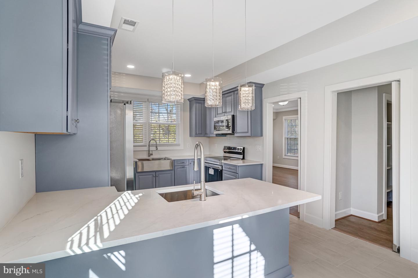 3010 STEVEN MARTIN DR, FAIRFAX, Virginia 22031, 5 Bedrooms Bedrooms, 14 Rooms Rooms,3 BathroomsBathrooms,Residential,For sale,3010 STEVEN MARTIN DR,VAFX2285196 MLS # VAFX2285196