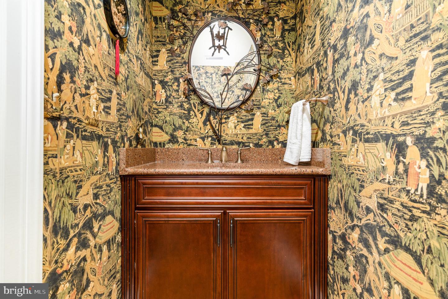 913-B CAROLINE, FREDERICKSBURG, Virginia 22401, 3 Bedrooms Bedrooms, ,2 BathroomsBathrooms,Residential,For sale,913-B CAROLINE,VAFB2009504 MLS # VAFB2009504