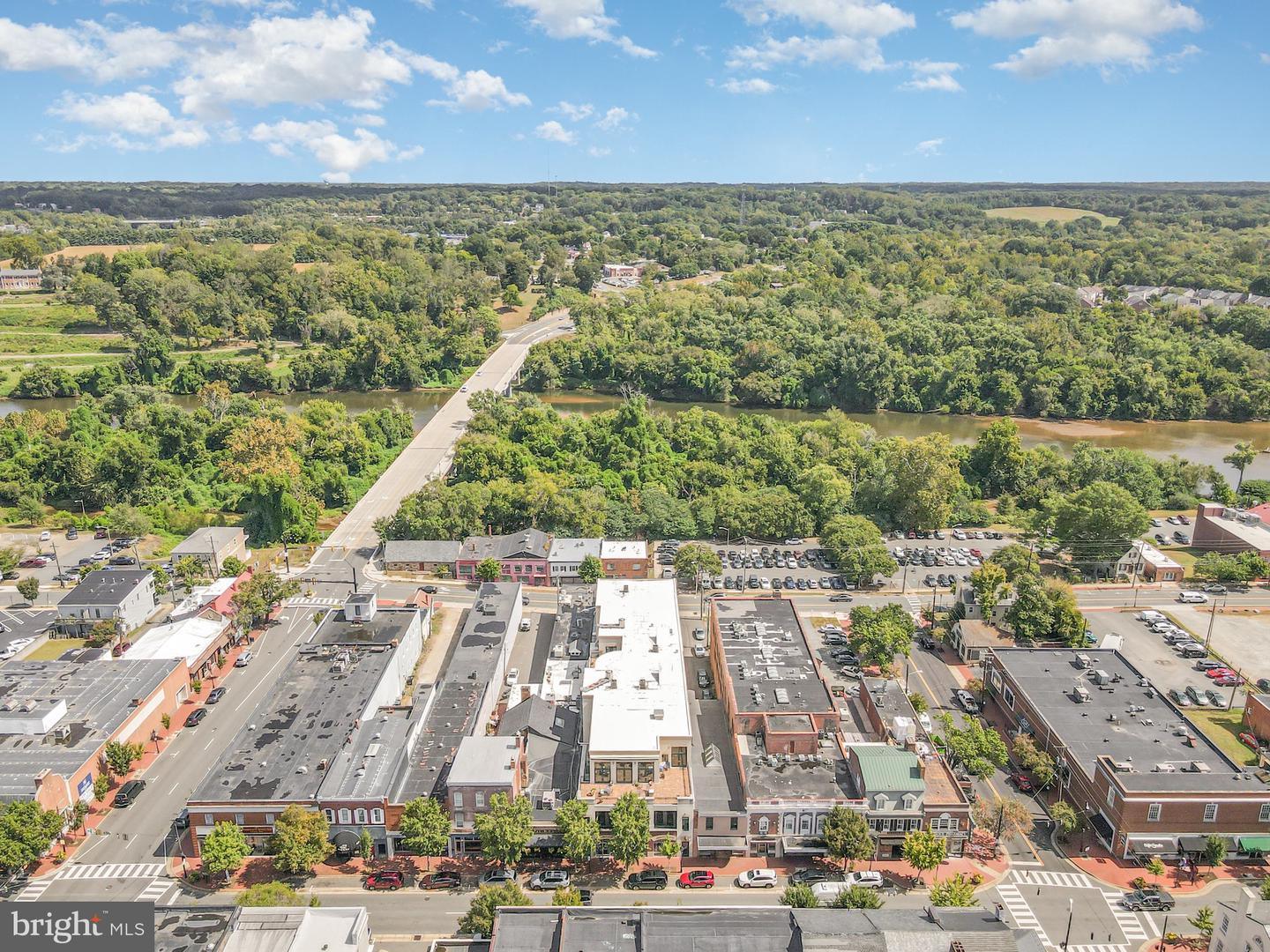 913-B CAROLINE, FREDERICKSBURG, Virginia 22401, 3 Bedrooms Bedrooms, ,2 BathroomsBathrooms,Residential,For sale,913-B CAROLINE,VAFB2009504 MLS # VAFB2009504