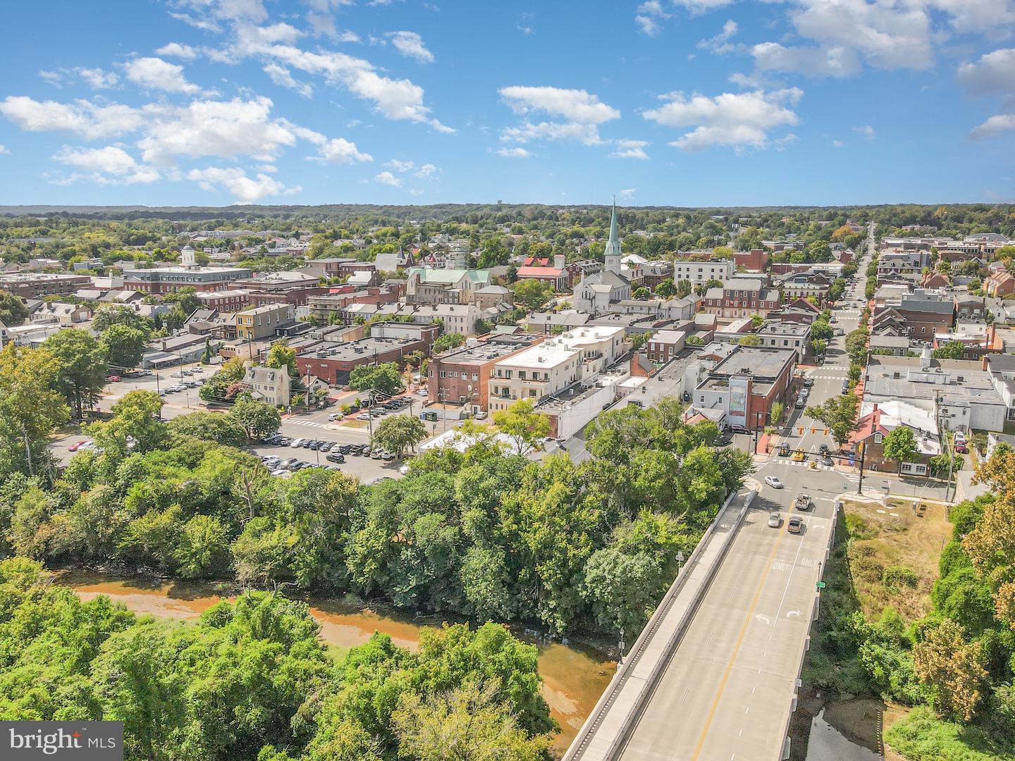 913-B CAROLINE, FREDERICKSBURG, Virginia 22401, 3 Bedrooms Bedrooms, ,2 BathroomsBathrooms,Residential,For sale,913-B CAROLINE,VAFB2009504 MLS # VAFB2009504