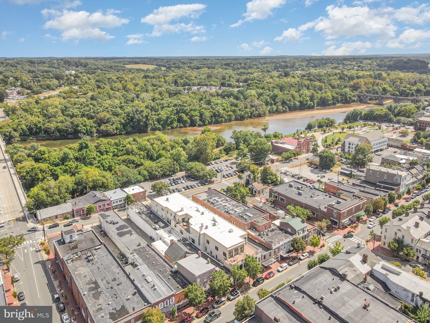 913-B CAROLINE, FREDERICKSBURG, Virginia 22401, 3 Bedrooms Bedrooms, ,2 BathroomsBathrooms,Residential,For sale,913-B CAROLINE,VAFB2009504 MLS # VAFB2009504